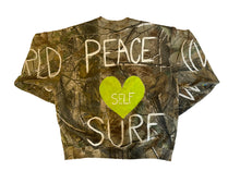 Load image into Gallery viewer, REAL TREE CAMO CREW NECK
